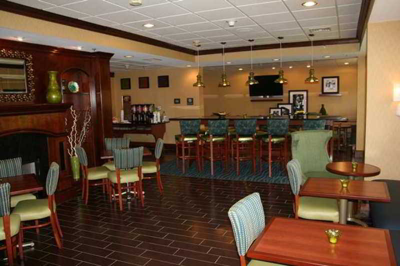 Hampton Inn Petersburg-Fort Gregg Adams Restaurant photo